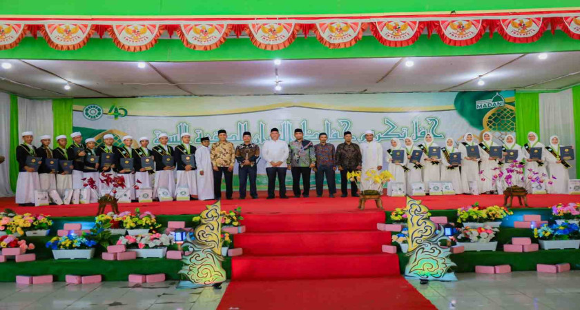 WISUDA TAHFIDZ LASKAR QURAN 2026 DARUL ARAFAH LAHIRKAN PULUHAN HUFFADZ