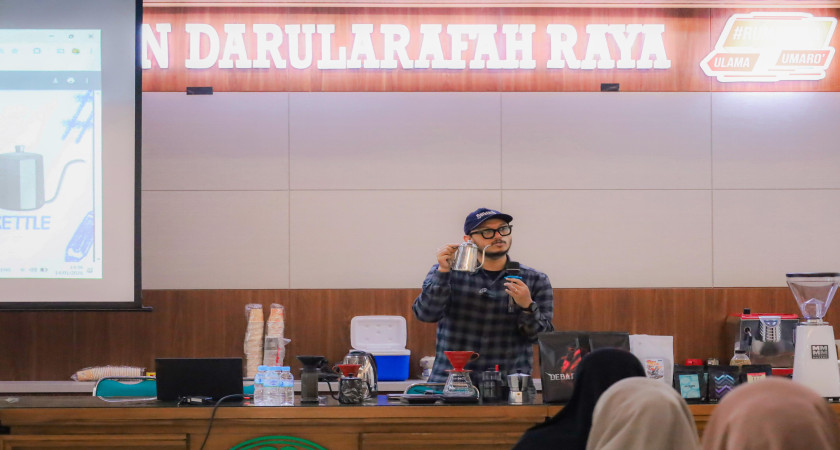 Pelatihan Kewirausahaan Santri & Dyah Akhir 