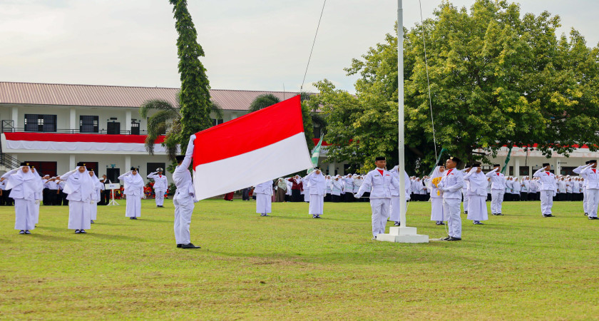 PENGIBARAN SANG SAKA MERAH PUTIH HUT RI DAN MILAD PDAR KE-40 TAHUN 2025
