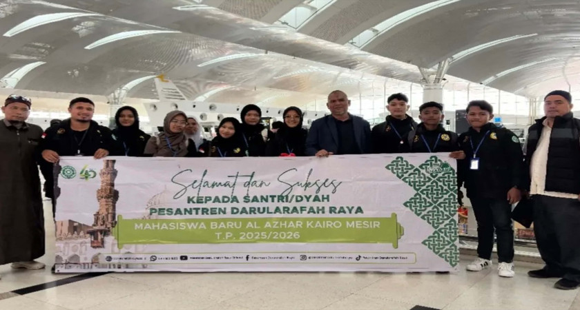 PIMPINAN HANTARKAN ALUMNI BERKULIAH DI UNIVERSITAS AL-AZHAR MESIR