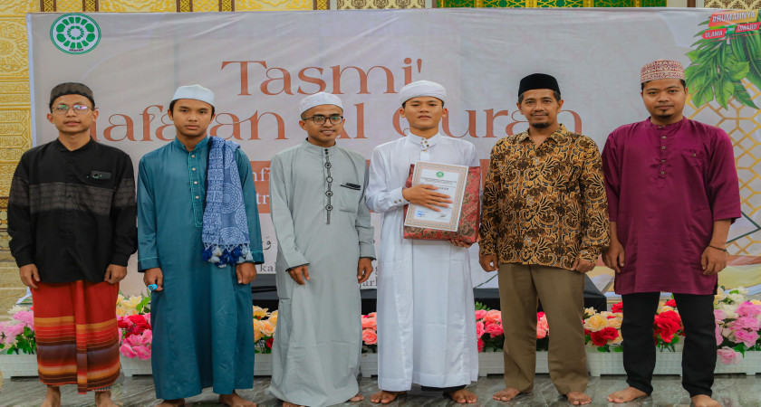 Gelar Tasmi' Akbar Laskar Qur'an Santri, Pondok Tingkatkan Kualitas Hafalan Huffadz Qur'an
