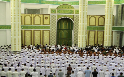 Pelaksanaan Shalat Jum'at Perdana di Masjid Raya Sutan Naga
