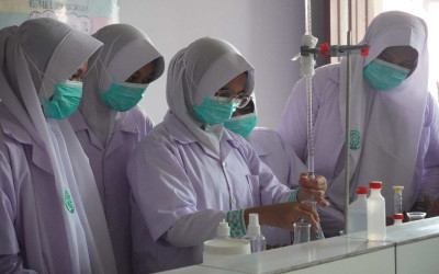 PEMBEKALAN DYAH AKHIR PRAKTIKUM PENGUATAN IPA DI LAB SMA GALIH AGUNG