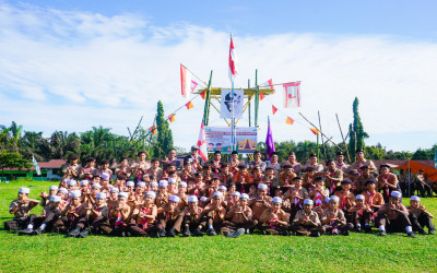 PERKEMAHAN KAMIS-JUM’AT PERKUAT SOLIDARITAS SANTRI & DYAH BARU 2025