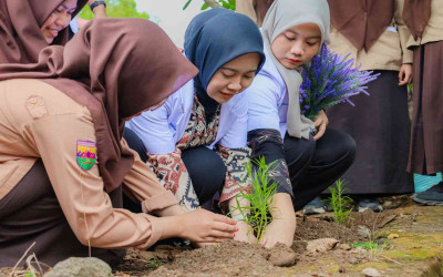 RATUSAN DYAH IKUTI SEMINAR DAN PEMERIKSAAN KESEHATAN BERSAMA FAKULTAS KEDOKTERAN USU