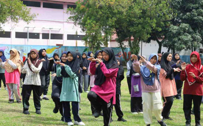 DEFINISI BAHAGIA TANPA KUOTA